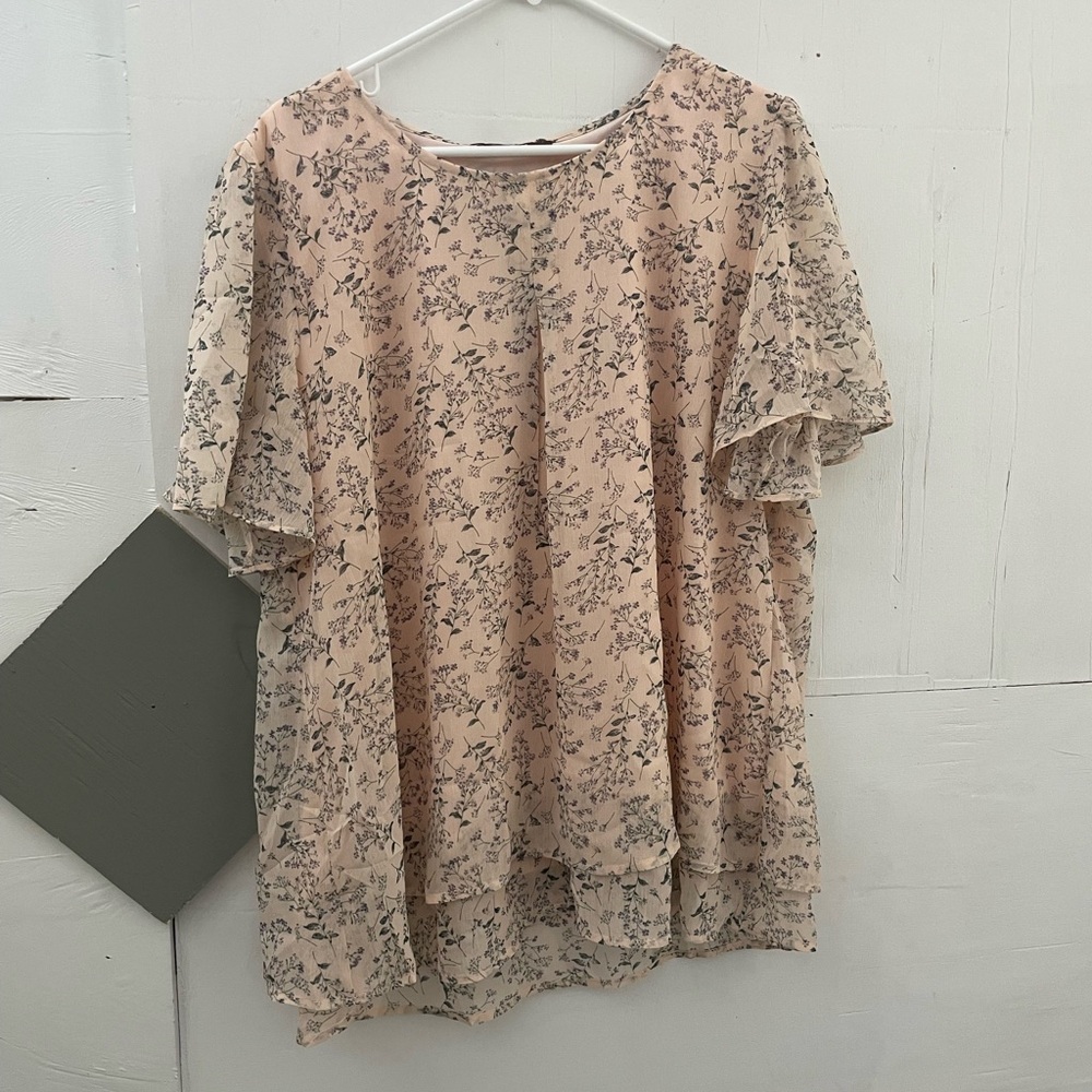 Pastel Pink Floral Blouse!